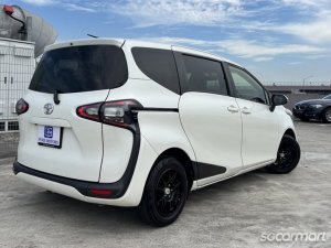 Toyota Sienta 1.5A G