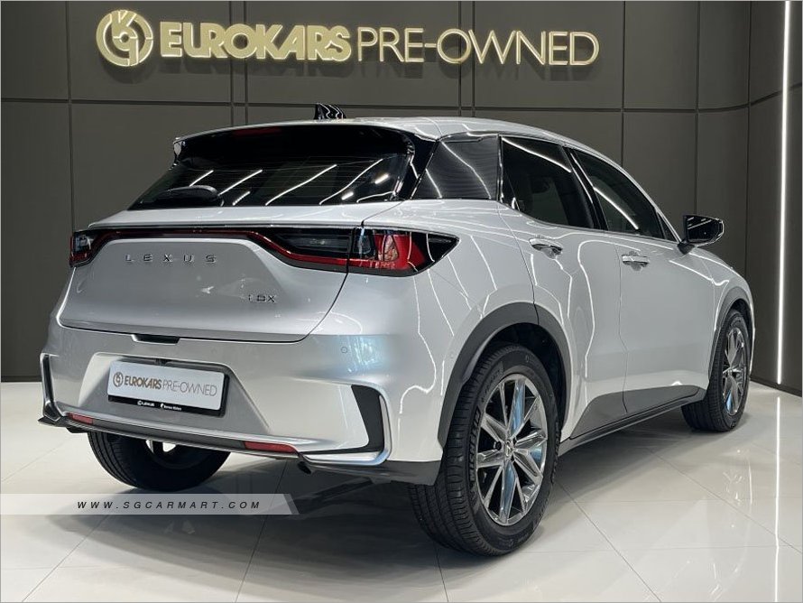 Lexus LBX Hybrid 1.5A Elegant