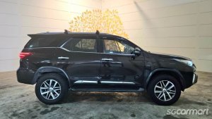 Toyota Fortuner 2.7A (New 10-yr COE)