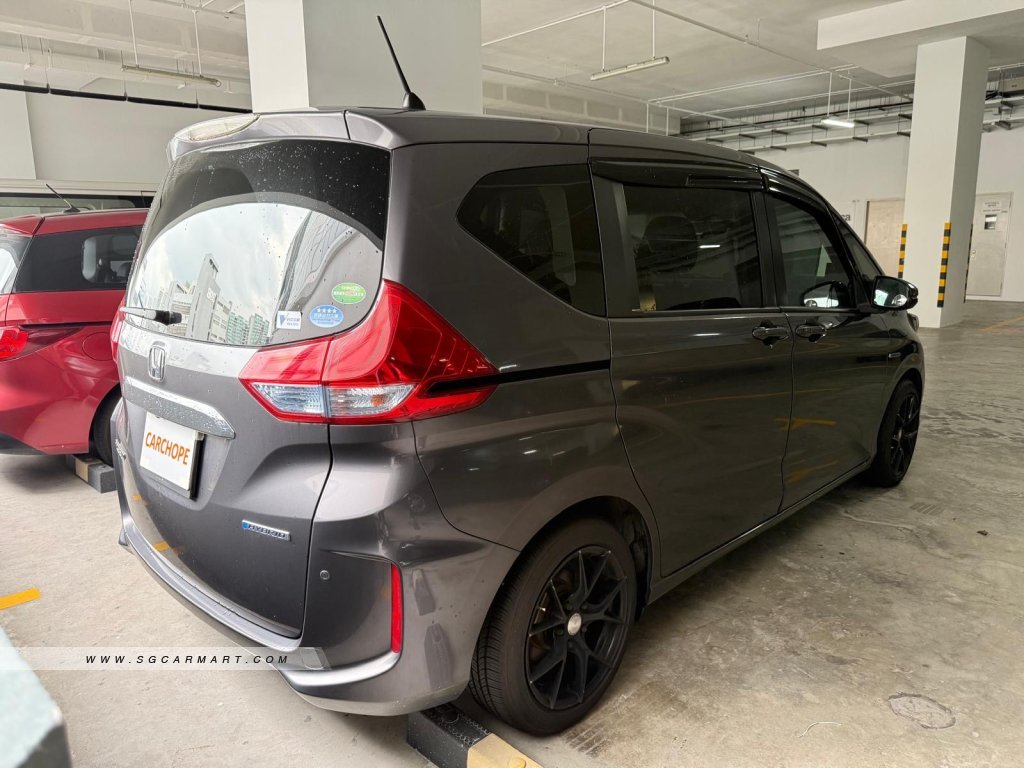 Honda Freed Hybrid 1.5A G 7-Seater