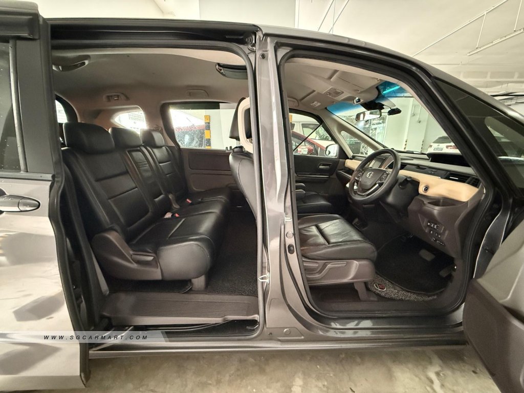 Honda Freed Hybrid 1.5A G 7-Seater