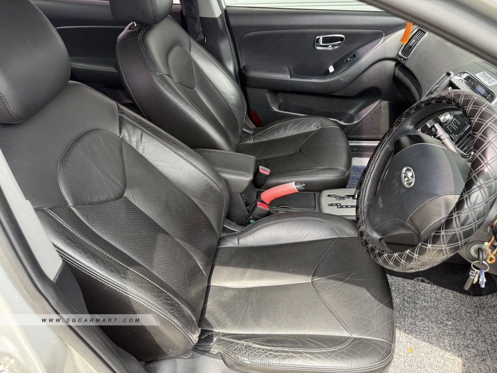 Hyundai Avante 1.6A (COE till 01/2030)