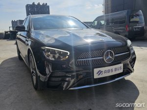 Mercedes-Benz E-Class E300e Plug-in Hybrid AMG Line-thumbnail
