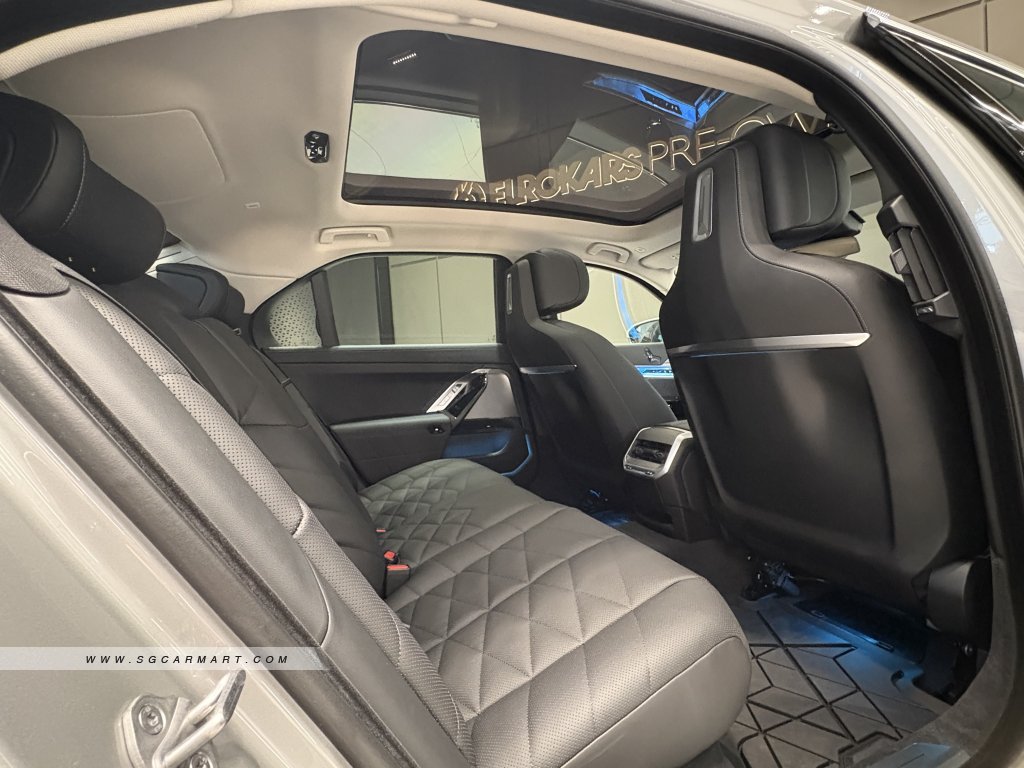 BMW i7 Electric eDrive50 Pinnacle