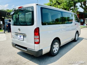 Toyota RegiusAce 3.0A DX