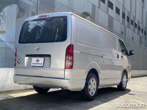 Toyota Hiace 3.0M
