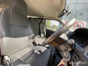 Toyota Hiace 3.0M