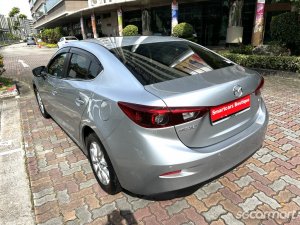 Mazda 3 1.5A Deluxe Sunroof