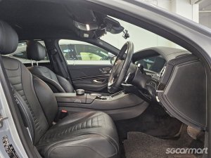 Mercedes-Benz S-Class S320L