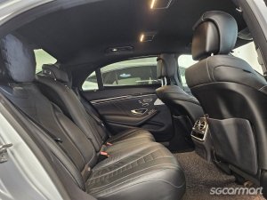 Mercedes-Benz S-Class S320L