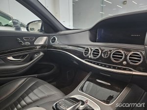 Mercedes-Benz S-Class S320L