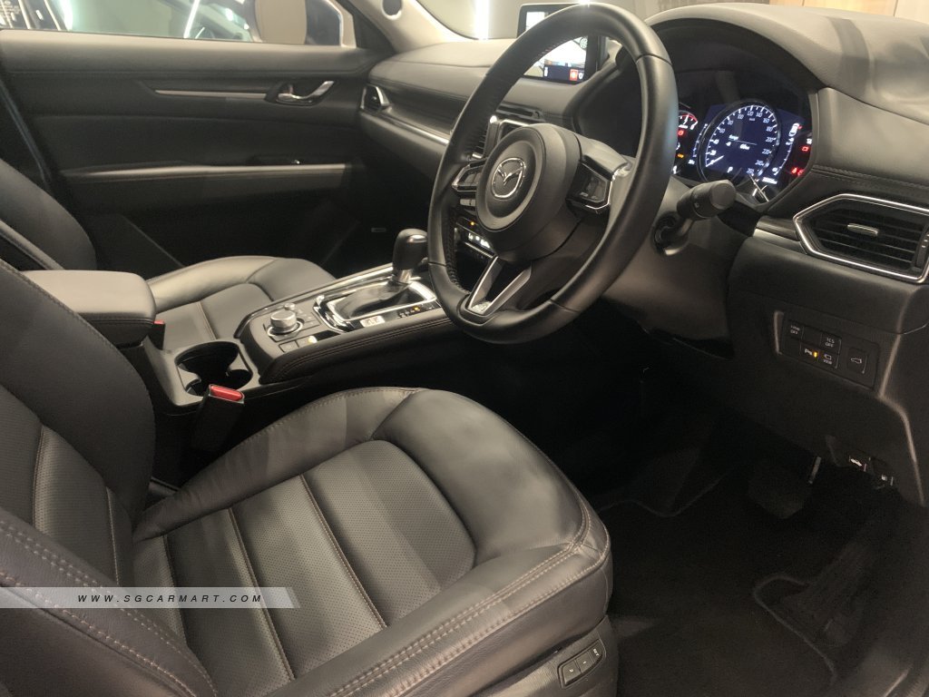 Mazda CX-5 2.0A Luxury