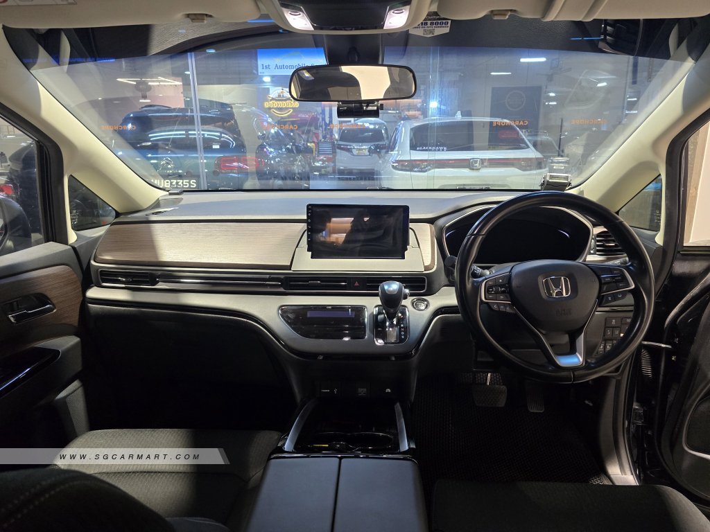 Honda Odyssey Hybrid 2.0A e-HEV Absolute