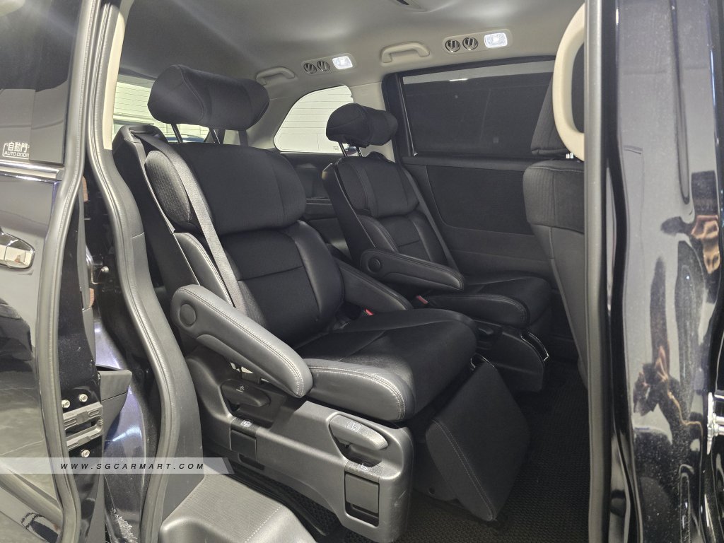 Honda Odyssey Hybrid 2.0A e-HEV Absolute