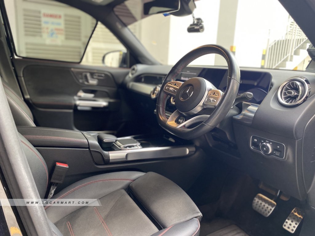 Mercedes-Benz GLB-Class GLB200 AMG Line Premium Plus