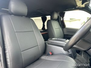 Toyota Hiace 2.8A Super GL Dark Prime