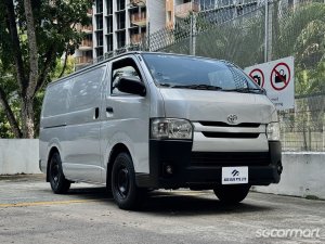 Toyota Hiace 3.0M