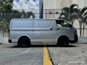 Toyota Hiace 3.0M