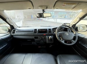 Toyota Hiace 3.0M