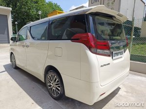 Toyota Alphard 2.5A Elegance Sunroof (New 10-yr COE)