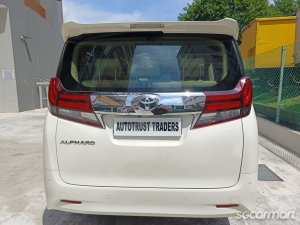Toyota Alphard 2.5A Elegance Sunroof (New 10-yr COE)