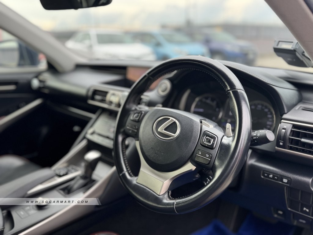 Lexus IS Turbo IS200t Executive