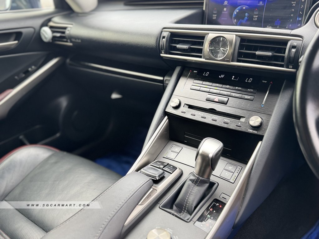 Lexus IS Turbo IS200t Executive