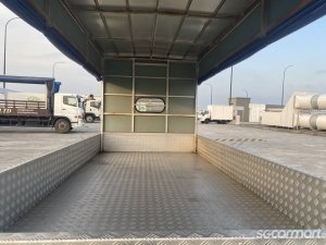 Mitsubishi Fuso Canter FEB21