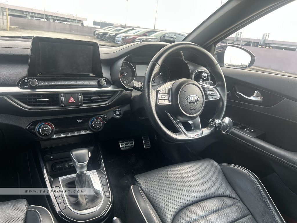 Kia Cerato 1.6A GT Line SX Sunroof