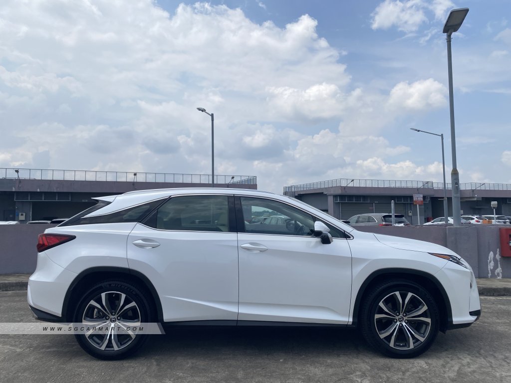 Lexus RX300 Luxury Sunroof
