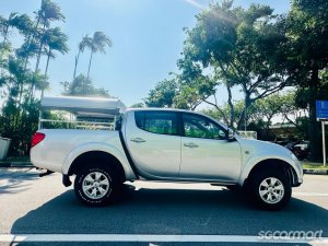 Mitsubishi Triton L200 Double-Cab 2.5A (COE till 07/2030)