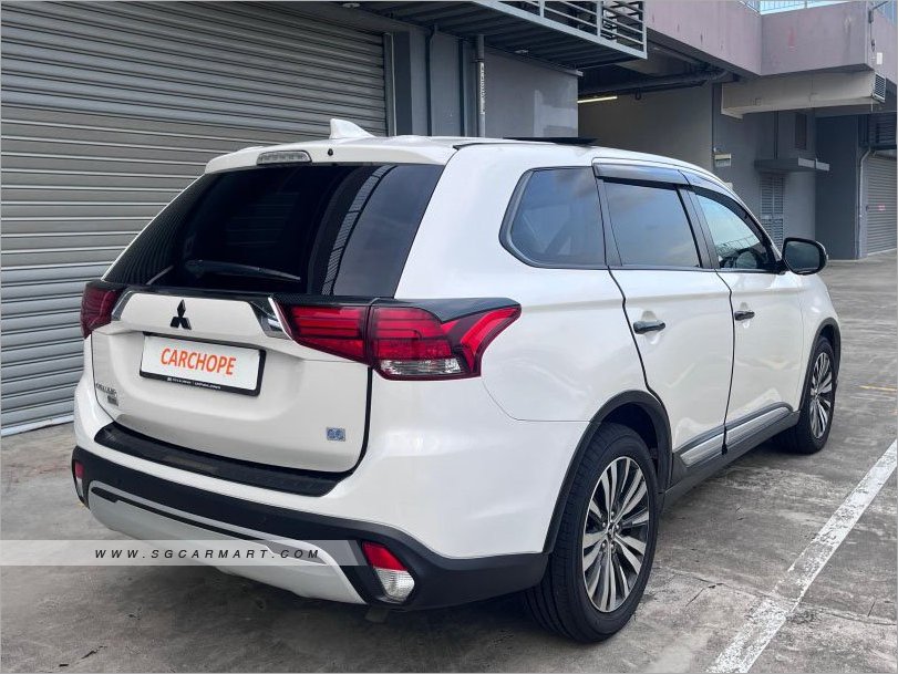 Mitsubishi Outlander 2.0A