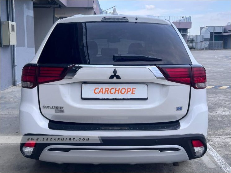 Mitsubishi Outlander 2.0A