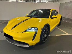 Porsche Taycan Electric 4