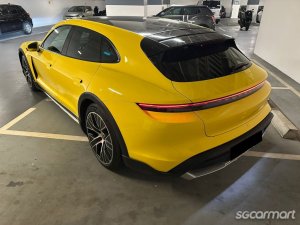 Porsche Taycan Electric 4