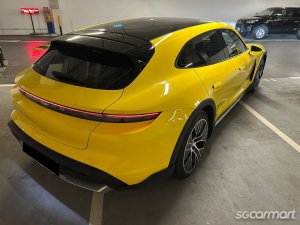 Porsche Taycan Electric 4