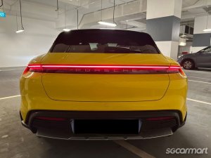 Porsche Taycan Electric 4