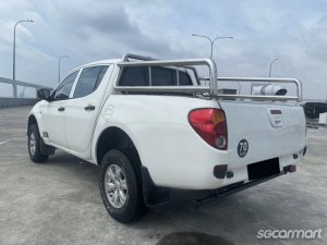Mitsubishi Triton L200 Double-Cab 2.5M (COE till 01/2030)