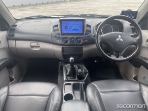 Mitsubishi Triton L200 Double-Cab 2.5M (COE till 01/2030)