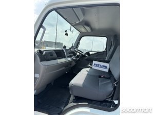 Mitsubishi Fuso Canter FEB21