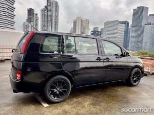 Toyota ISIS 1.8A LX (COE till 08/2028)