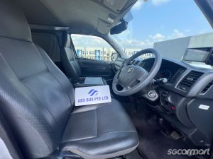 Toyota Hiace 3.0M