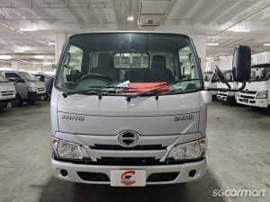 Hino Dutro 2.8M