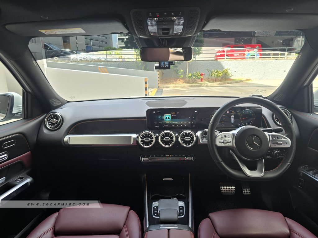 Mercedes-Benz GLB-Class GLB200 AMG Line Premium Plus