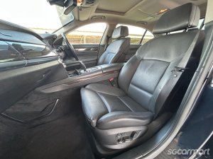 BMW 7 Series 730Li Sunroof (COE till 11/2029)