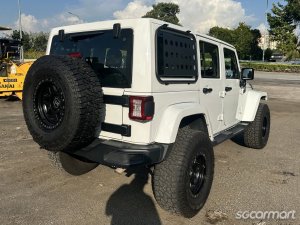 Jeep Wrangler Unlimited Sahara 3.6A