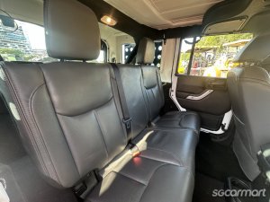 Jeep Wrangler Unlimited Sahara 3.6A