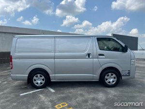 Toyota Hiace 2.8A