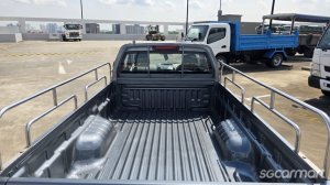 Isuzu TFR87