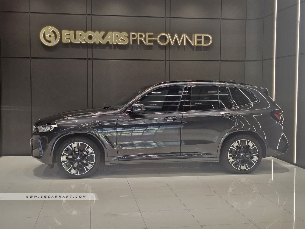 BMW iX3 Electric M-Sport Impressive Shadow Sunroof